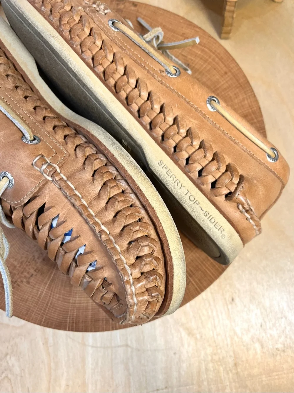 Sperry Gold Cup Tan Woven Leather Boat Shoes Size 9M Minty Clean